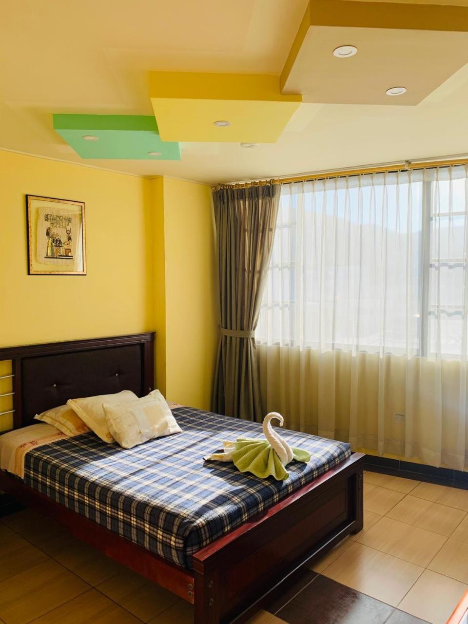 Dos Hemisferios Hotel กีโต ภายนอก รูปภาพ